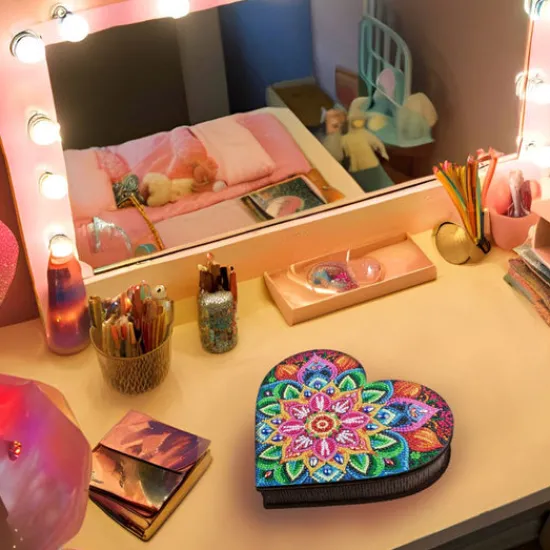 Craft Buddy "Heart" Crystal Art Shaped Box Online