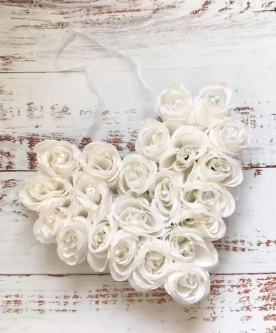 Craft Buddy Royal Roses Forever Flowerz - approx 60 - White Clearance