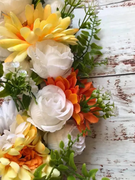 Craft Buddy Royal Roses Forever Flowerz - approx 60 - White Clearance